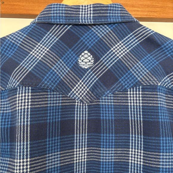 Stio Women’s Hutkeeper Flannel - Picture 5 of 8